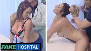 Μεγάλος Βρετανός Μιλφ αποπλανεί Τσέχο γιατρό στο νοσοκομείο - ψεύτικο νοσοκομείο
